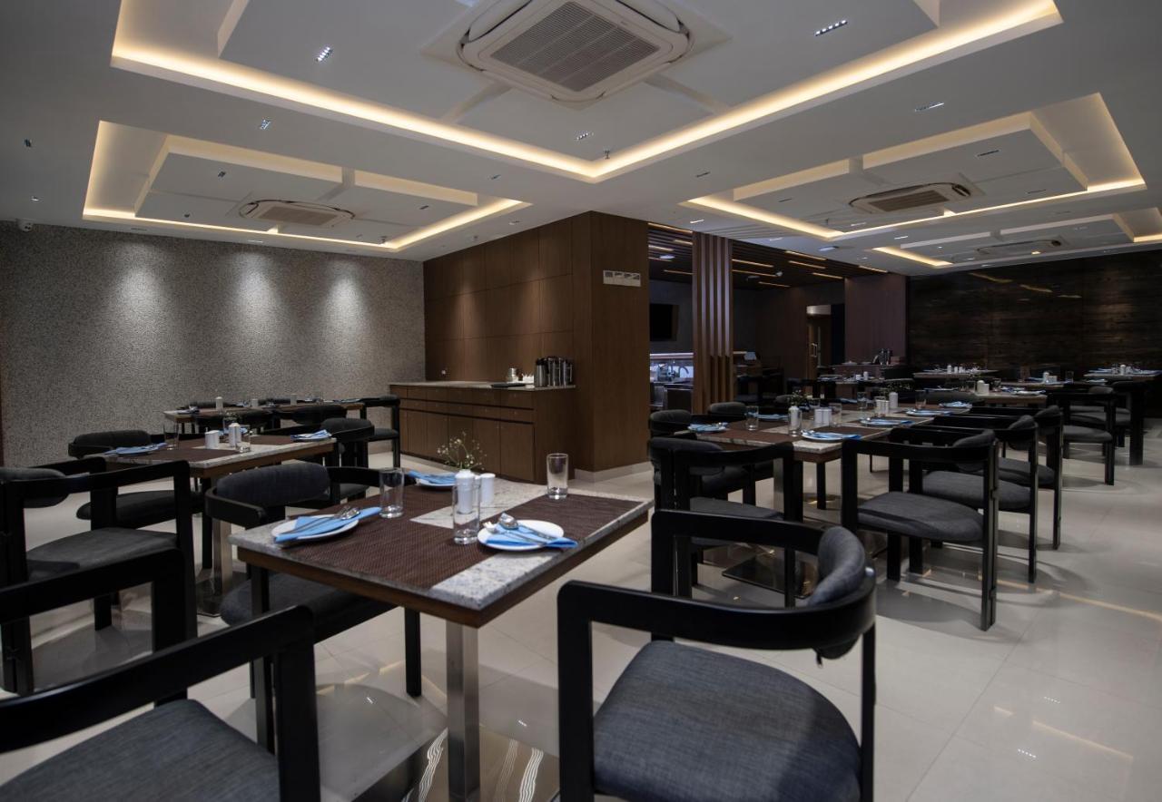 Morvee Hotels Durgapur Екстериор снимка