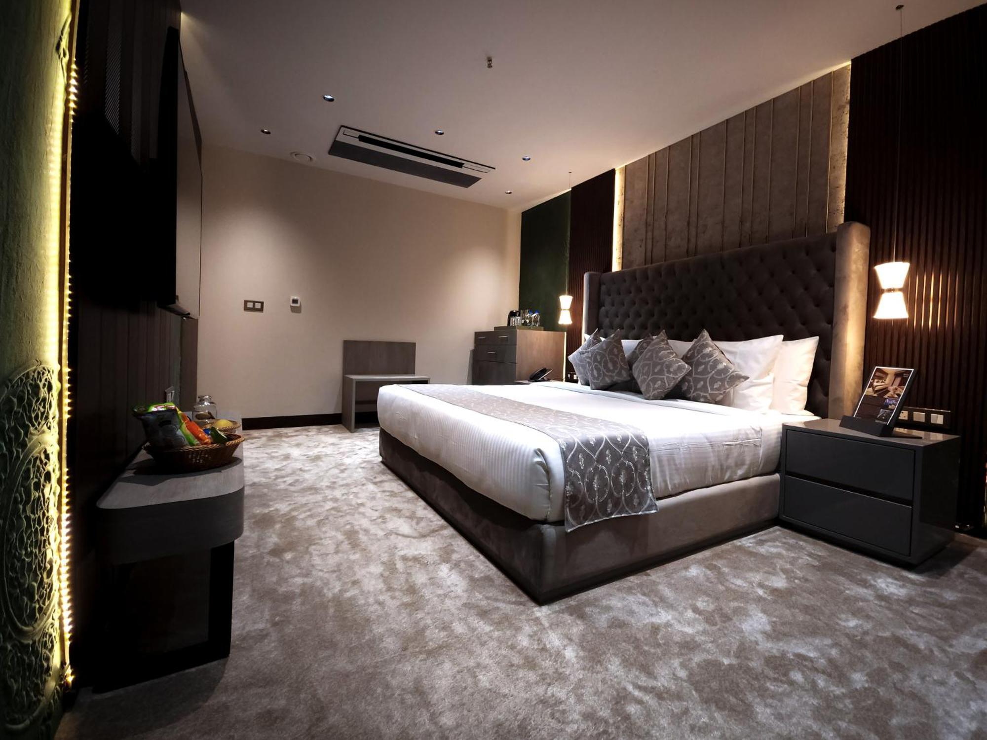 Morvee Hotels Durgapur Екстериор снимка