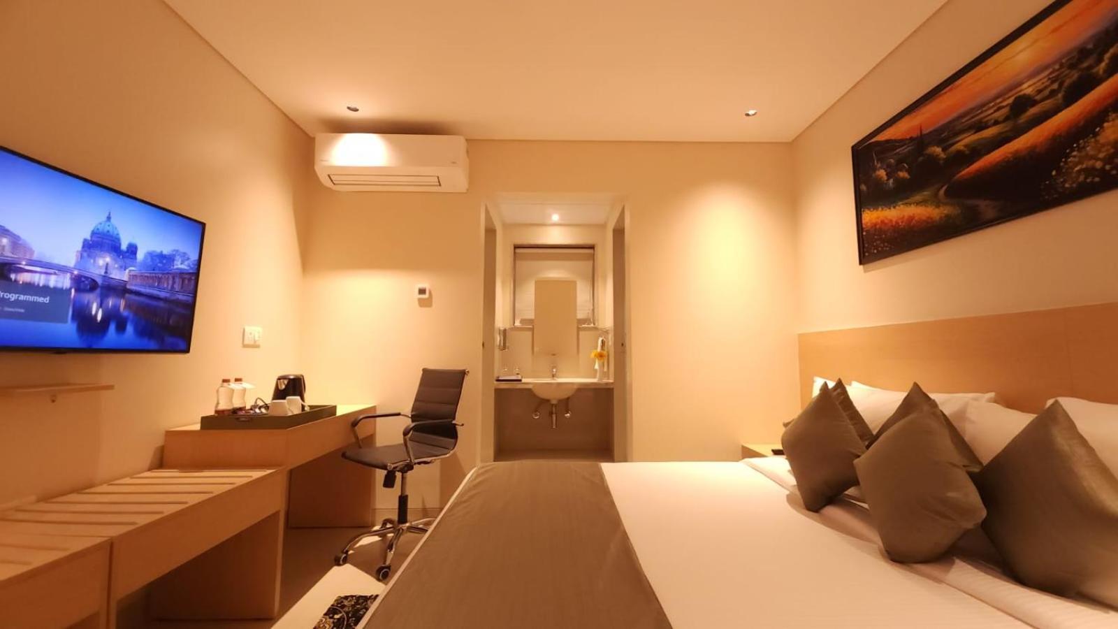 Morvee Hotels Durgapur Екстериор снимка